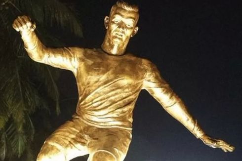 Patung Cristiano Ronaldo di Goa India Didemo dengan Bendera Hitam, Ini Sebabnya...