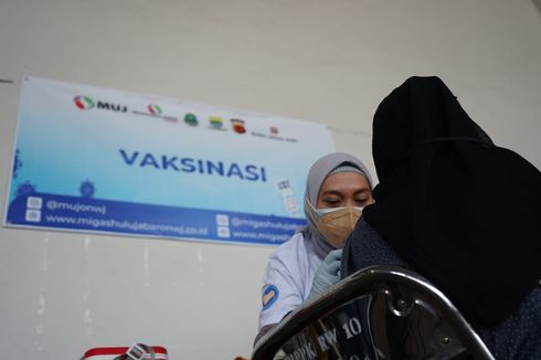 UPDATE 1 Desember: Vaksinasi Covid-19 Dosis Kedua Capai 46,34 Persen dari Target