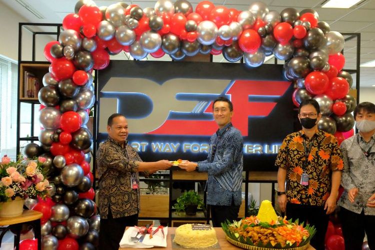 DSF meresmikan logo dan slogan baru.