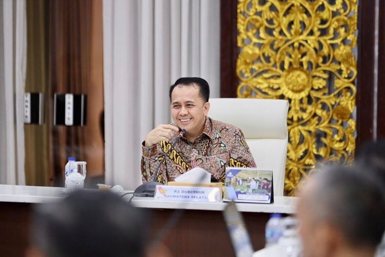 Penjabat Gubernur Sumatera Selatan Agus Fatoni