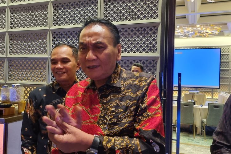 Bambang Pacul usai rapat bersama Kepala Daerah di Hotel Padma Semarang, Selasa (15/8/2023).
