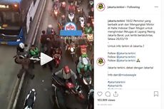 Ketika Pengendara Motor yang Masuk Jalur Transjakarta Panik...