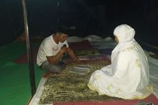 Suasana Mushala Darurat Lombok Timur, Jemaah Susut hingga Hanya Ada 1 Al Quran untuk Tadarus