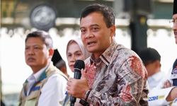 Gubernur Ahmad Luthfi Terapkan Program “Mageri Segoro” untuk Perbaiki Wilayah Pesisir
