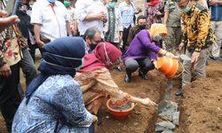 Ikut Berkolaborasi, Kemnaker Bangun 1.000 Sanitasi Air Bersih di Pedesaan