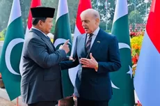 Tebing Longsor, Jalan Lintas Tarutung Menuju Tapanuli Tengah Putus