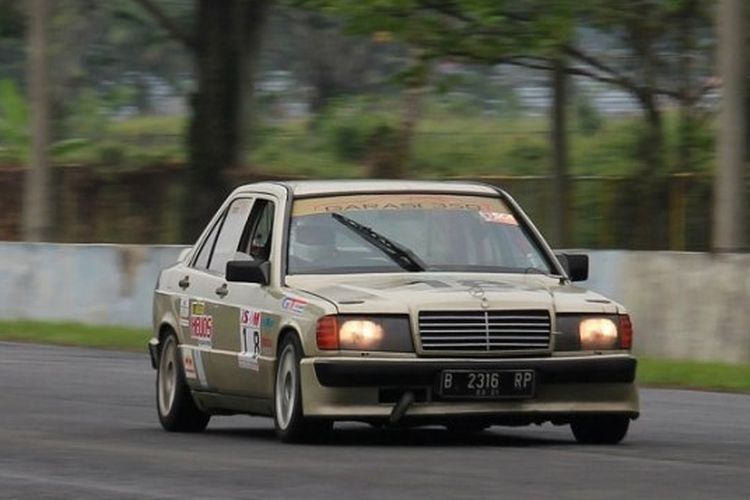 Mercedes-Benz Boxer jadi salah satu mobil yang turun dalam kelas balap mobil retro