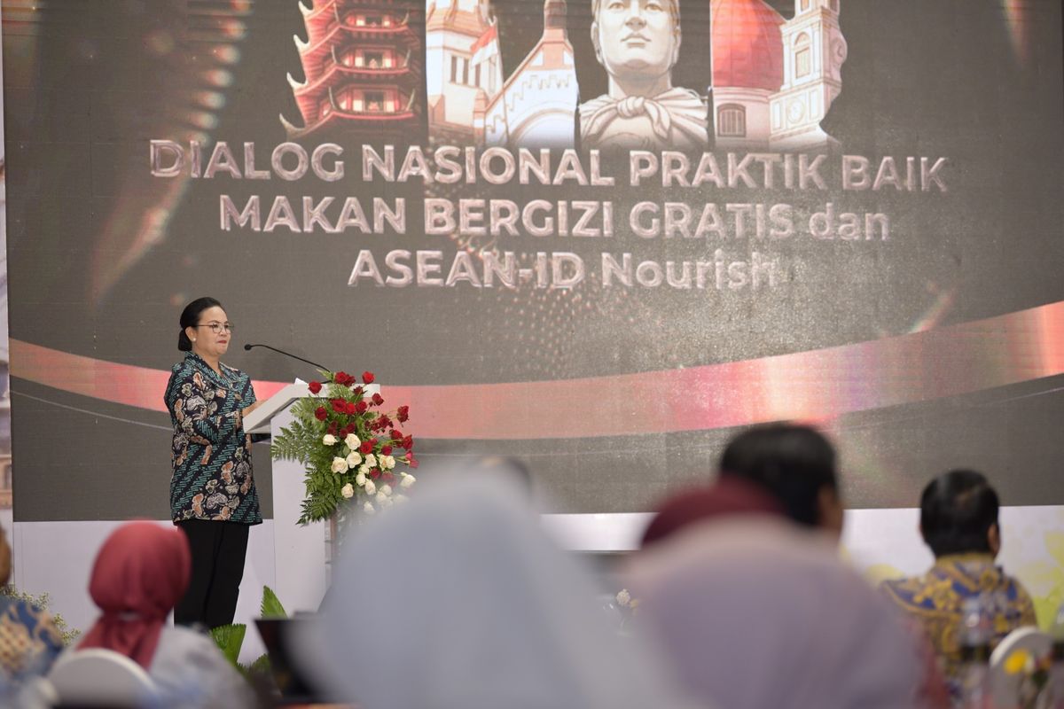 Wali Kota (Walkot) Semarang Agustina Wilujeng saat membuka Dialog Nasional Praktik Baik MBG di Gumaya Hotel Semarang, Rabu (29/4/2026). 