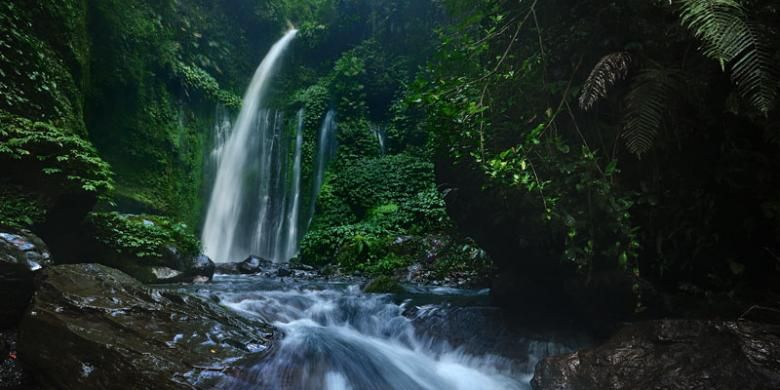 Air Terjun Tiu Kelep di Senaru, Kabupaten Lombok Utara, Nusa Tenggara Barat.