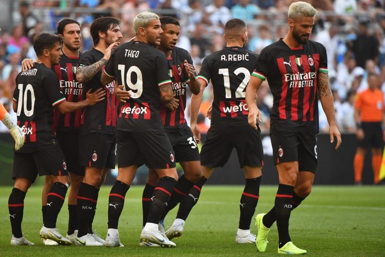 Para pemain AC Milan merayakan gol ke gawang Marseille pada laga uji coba di Stade Velodrome, Marseille, 31 Juli 2022. Nanti malam, Rabu (14/9/2022) pukul 23.45 WIB, AC Milan akan menjamu Dinamo Zagreb di Stadion San Siro untuk melakoni laga matchday kedua Grup E Liga Champions 2022-2023.