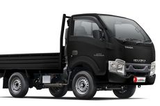 Isuzu Traga Tambah Varian, Hadir Warna Hitam