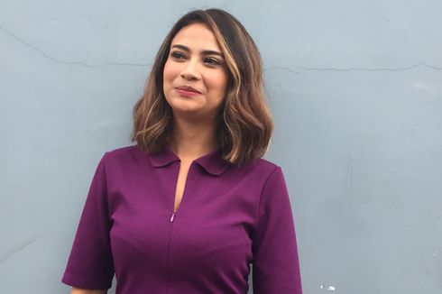 Hingga Kini Vanessa Angel Belum Berani Temui Ayahnya