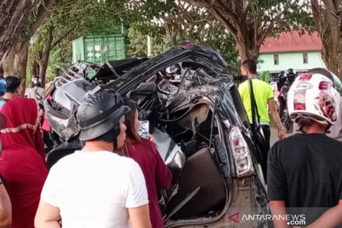 Korban Tewas Kecelakaan Minibus Terguling Mahasiswa UHO Kendari 6 Orang, 2 Masih Dirawat