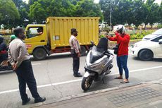 Lakukan Penyekatan di Gunung Sahari untuk Antisipasi Aksi 1812, Aparat Periksa Pengendara Motor