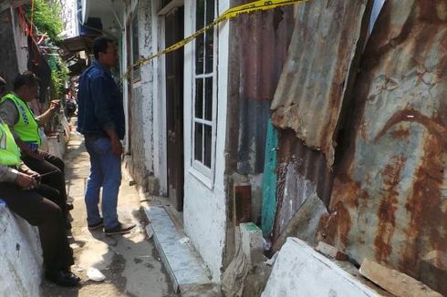 Puluhan Polisi Jaga Lokasi Penyerangan di Kampung Berland