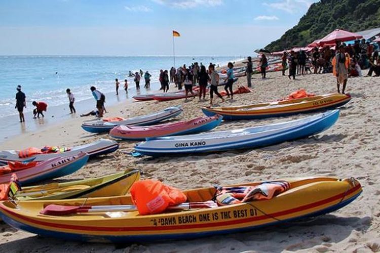 Pantai Pandawa di Desa Kutuh, Kecamatan Kuta Selatan, Kabupaten Badung, Bali.