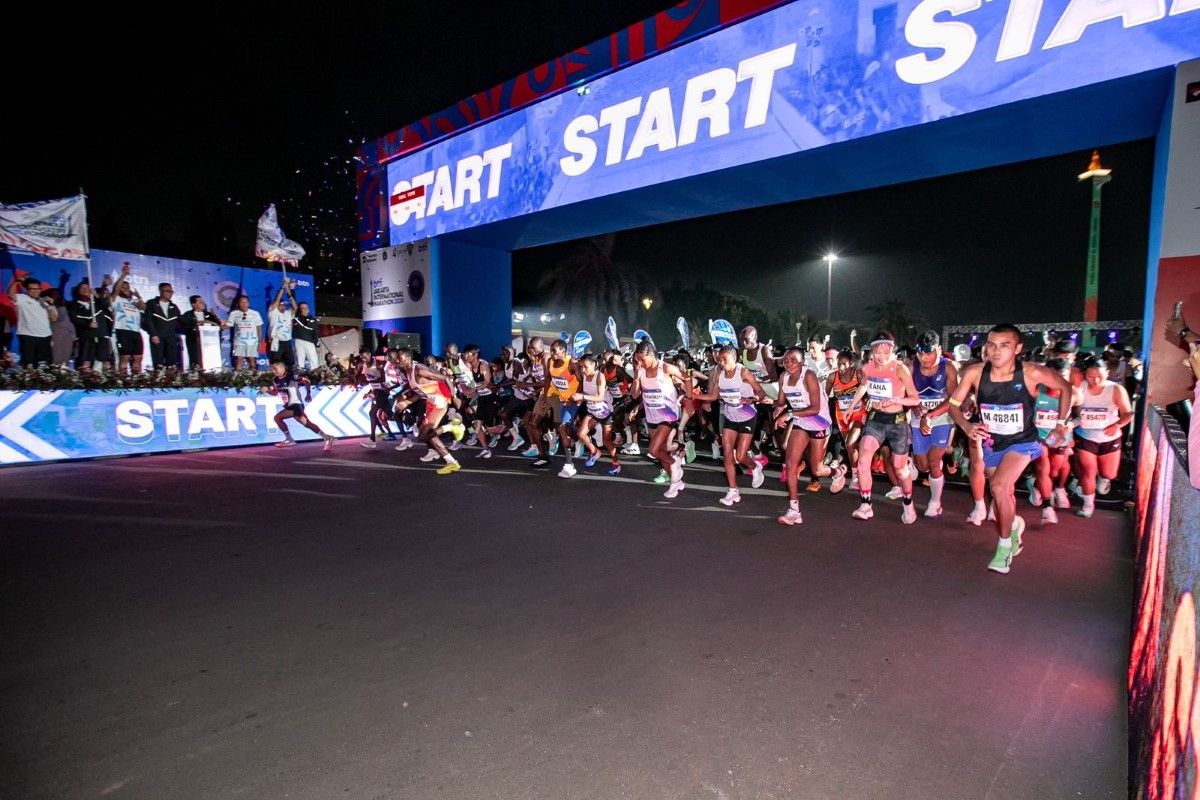 Momen flag off yang menandai dimulainya ajang BTN Jakarta International Marathon (BTN Jakim) 2026.