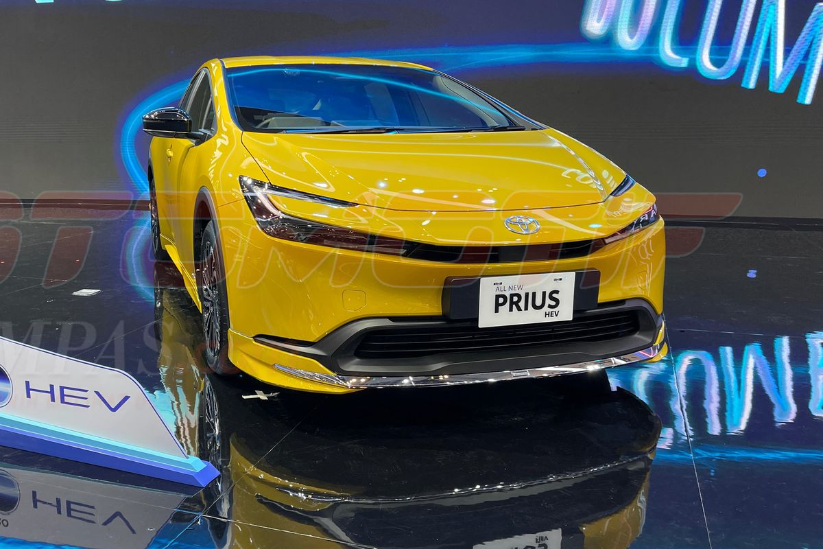 Toyota Prius Hybrid di GIIAS 2024