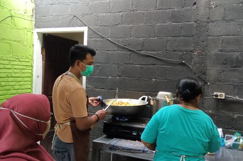 Kisah Juru Masak yang Dirumahkan Saat Pandemi, Ikut Jadi Koki Relawan