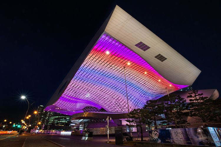 Busan Cinema Center merupakan salah satu Korea Unique Venue yang dapat digunakan untuk berbagai acara MICE berskala internasional.