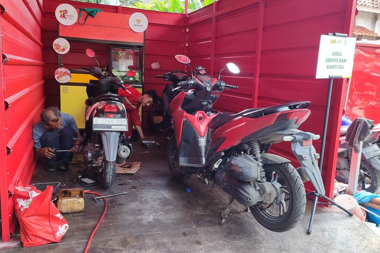 Usai Ikut Servis Motor Gratis, Pria Ini Lebih Percaya Diri Mudik ke Sukabumi