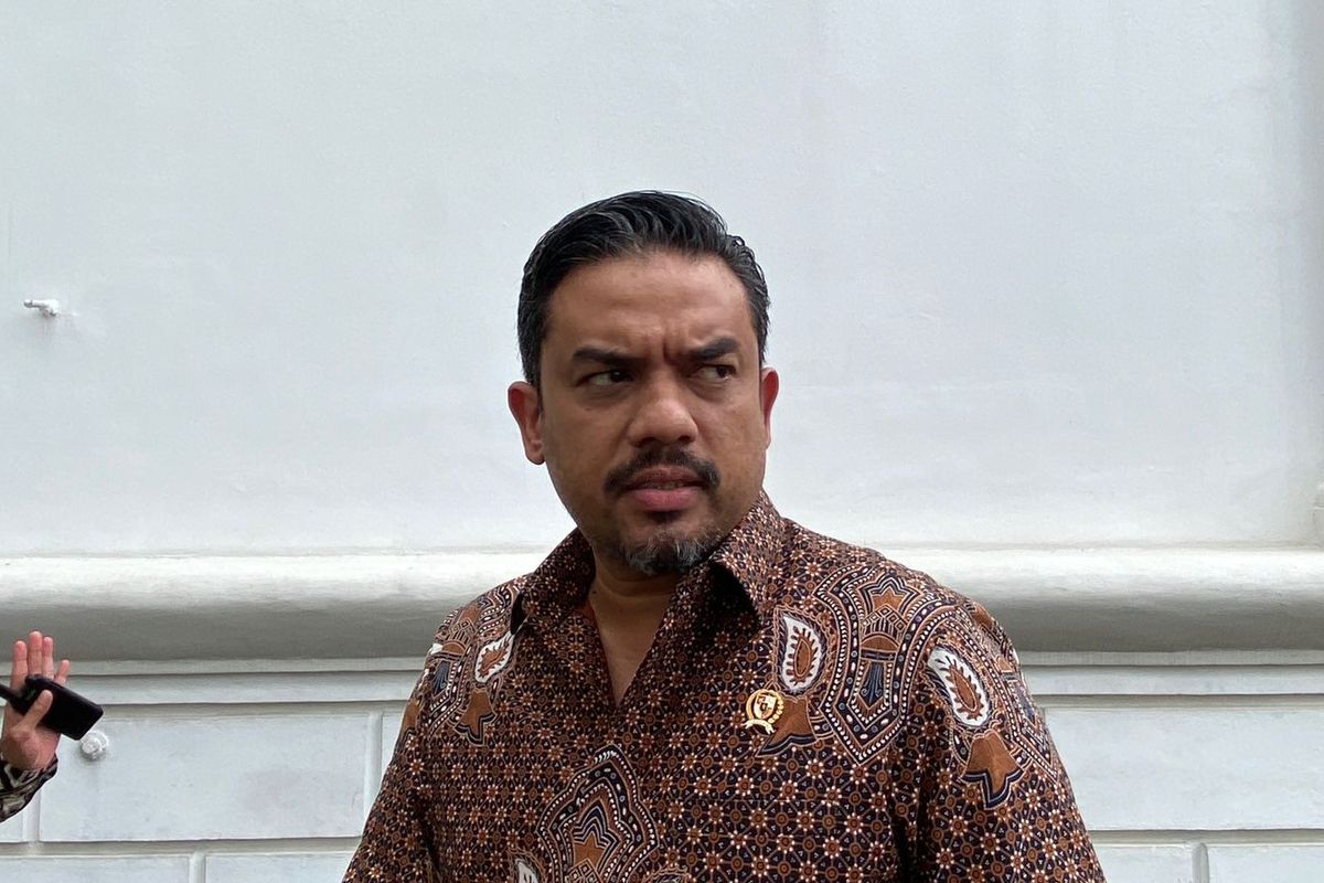 Golkar Bantah Isu Jokowi dan Gibran Masuk Partai lewat MKGR