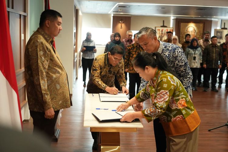 Lantik 2 Pejabat, Maruarar Minta ASN PKP Bangun Budaya Anti Korupsi