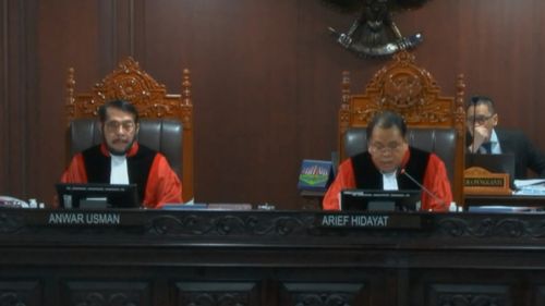 Anwar Usman Kembali Bersidang di MK Usai Dirawat karena Jatuh