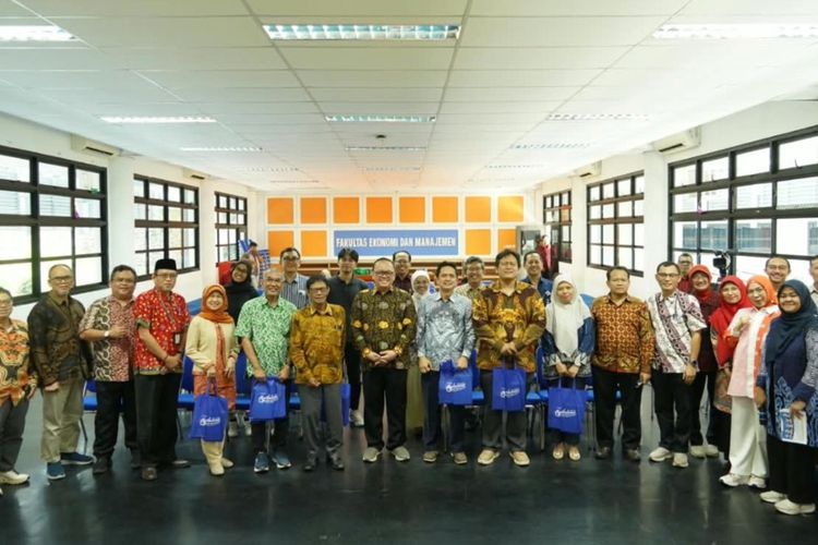 FEM IPB: Koperasi Indonesia Perlu Beradaptasi Tanpa Kehilangan Identitas