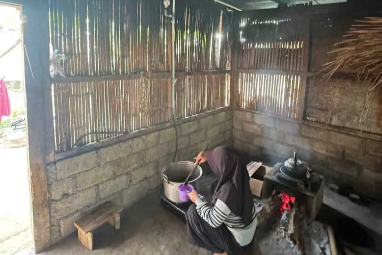 Wujudkan Kemandirian Energi, Warga Desa Kaki Rinjani Tak Lagi Bergantung pada Elpiji