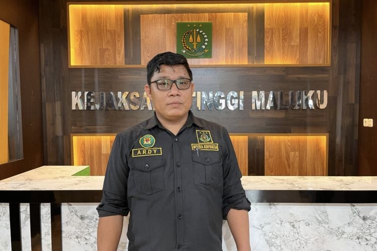 Kasus Korupsi Jalan Lingkar Pulau Wokam Rp 36, 7 Miliar, Sekda Aru Maluku Diperiksa Kejati