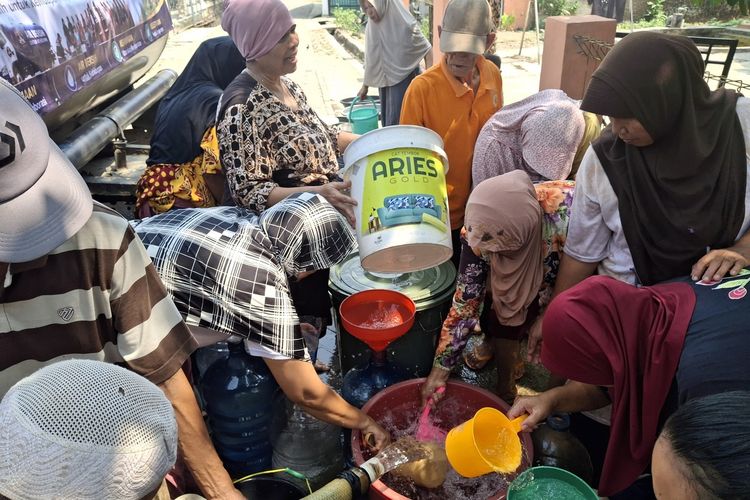Dilanda Kekeringan, Warga Lebak: Kalau Lagi Begini Air Sangat Berharga Seperti Emas