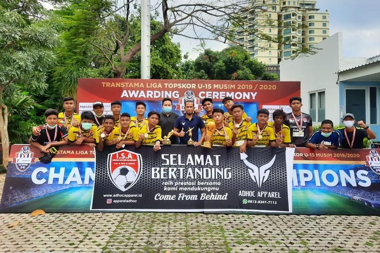 Adhoc Apparel merasa bangga dengan pencapaian Imran Soccer Academy.