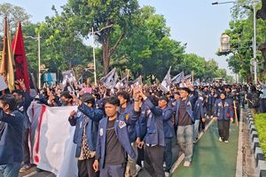 Demo Mahasiswa Trisakti, Jalan Medan Merdeka Selatan Ditutup, Lalu Lintas Macet