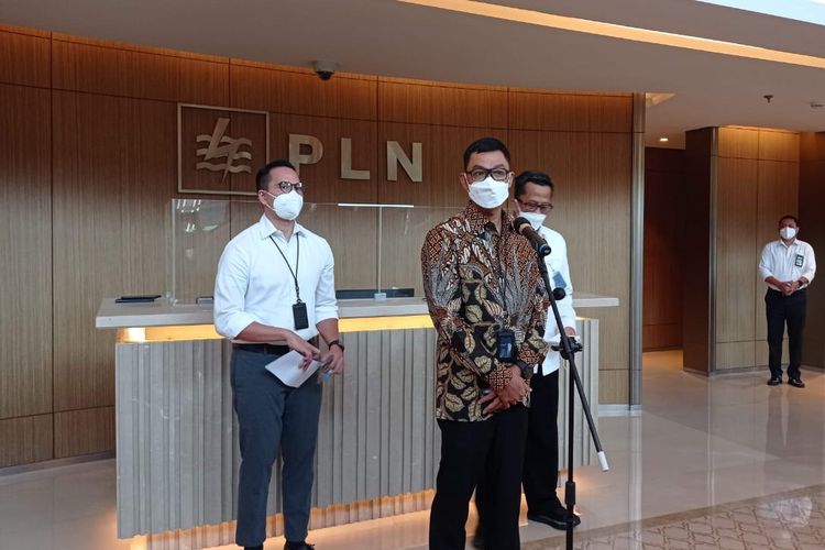Badan usaha adalah kesatuan yuridis, teknis dan ekonomis yang mempunyai tujuan untuk mencari keuntungan. 