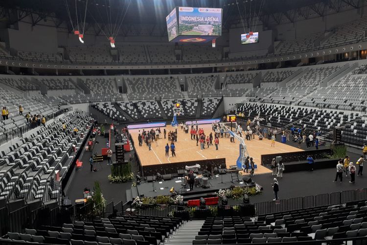 Indonesia Arena atau Indoor Multifunction Stadium (IMS) di Blok 10, Kawasan Gelora Bung Karno (GBK), Senayan, Jakarta.