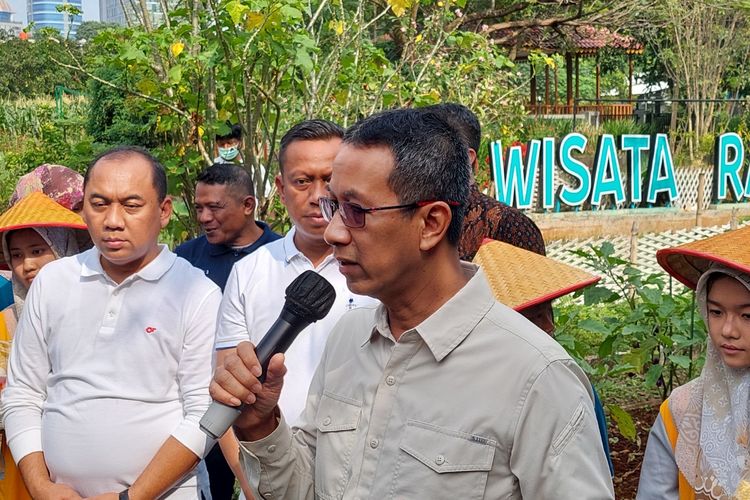 Penjabat Gubernur DKI Jakarta Heru Budi Hartono saat ditemui di Agro Edu Wisata Ragunan, Pasar Minggu, Jakarta Selatan, Jumat (13/1/2023).