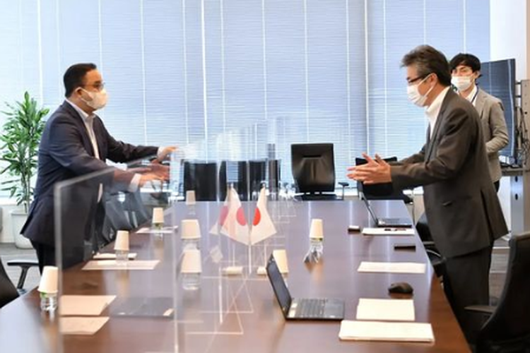 Gubernur DKI Jakarta Anies Baswedan dengan pihak Japan International Cooperation Agency (JICA) di Jepang.