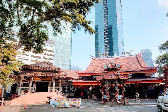 7 Tempat Ibadah Buddha di Jakarta Selatan dan Jakarta Pusat