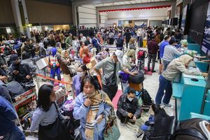 Batalnya Ribuan Penerbangan di Bandara Soekarno-Hatta dan Halim Buntut Abu Vulkanik Anak Krakatau