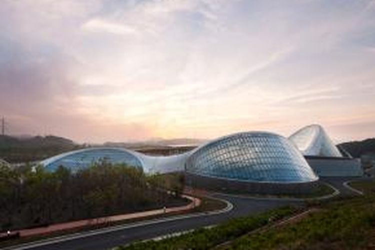 Perusahaan arsitektur internasional S.A.M.O.O. baru saja merampungkan ekorium milik Institut Ekologi Nasional di Korea Selatan.