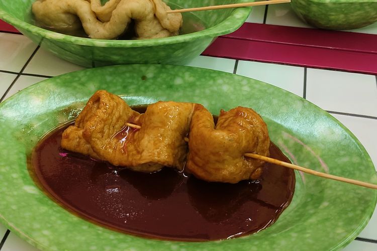 Menu khas Korea di Hapus! Hot Oppa, Jakarta Barat, Selasa (16/7/2024). 