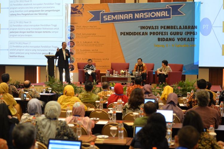 Ditjen Belmawa Kemenristekdikti dalam pembukaan Seminar Nasional Inovasi Pembelajaran Pendidikan Profesi Guru (PPG) Bidang Vokasi di Serpong, Tangerang Selatan (10/09/2019).