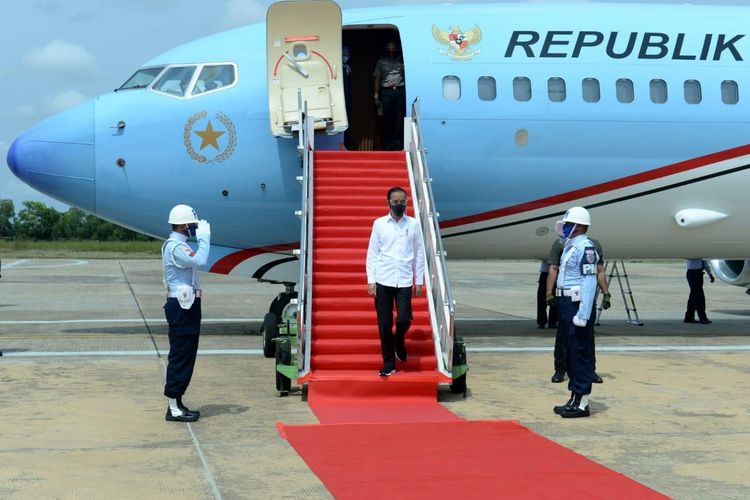  Presiden Joko Widodo pada Kamis (8/10/2020) hari ini melakukan kunjungan kerja ke Provinsi Kalimantan Tengah. 
