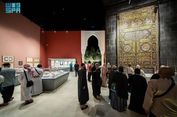 Museum Makkah Pajang Al-Qur’an Raksasa 3 Meter, Terbesar di Dunia