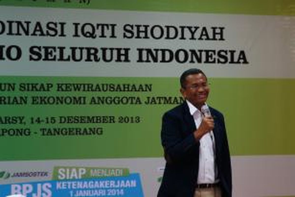 Menteri BUMN Dahlan Iskan saat sosialisasi BPJS Ketenagakerjaan, di Pondok Pesantren Internasional Jagat 'Arsy, Tangerang, Minggu (15/12/2013).