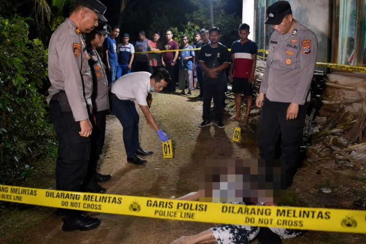 Sakit Hati Ditolak Saat Minta Rujuk, Pria di Lampung Tusuk Istri Siri hingga Tewas