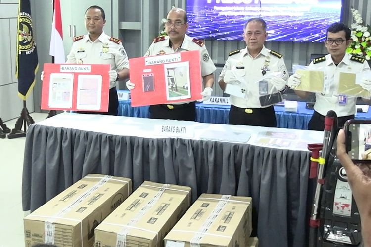 WN Turki Diamankan Imigrasi Ternate, Usai Jual Vacuum Cleaner