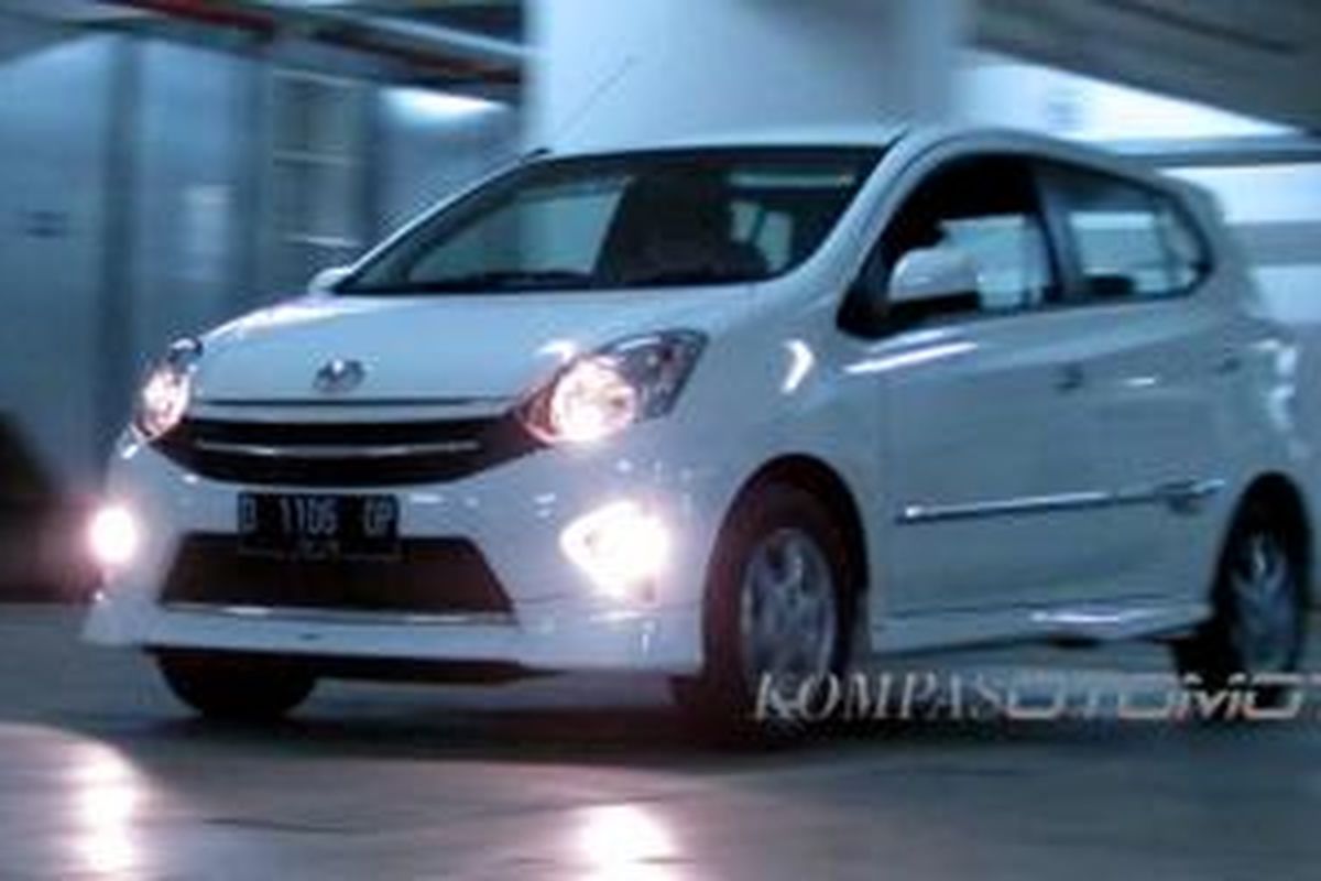 Banderol Agya, mobil murah Toyota mulai beranjak naik.