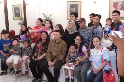 Setelah Bertemu dan Berfoto Bersama Warga, Ahok Pergi Bertemu Jokowi